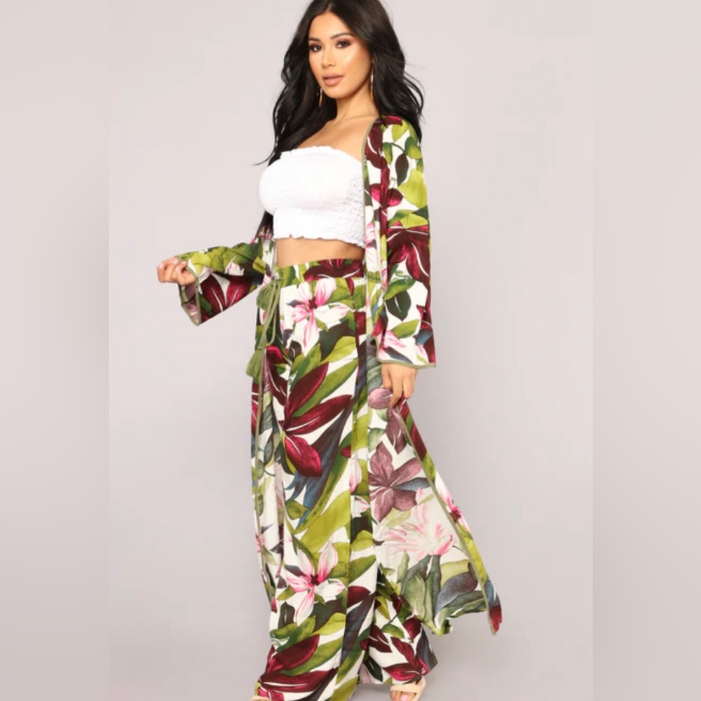 ✨NWT‼️ Fashion Nova Linger Tropical Kimono